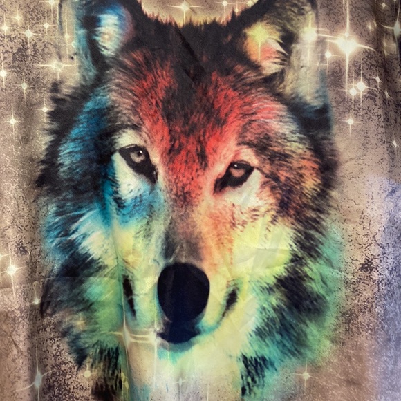 Brinla tshirt with wolf print. Size L - Picture 2 of 6